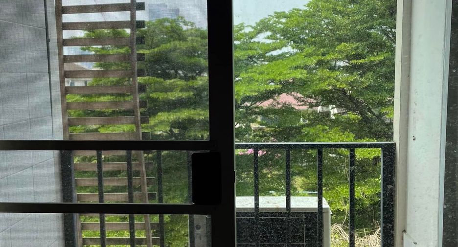 For sale studio condo in Bangkok Noi, Bangkok