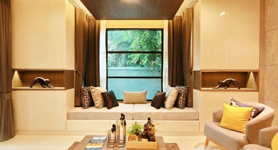 For sale 5 bedrooms house in Din Daeng, Bangkok