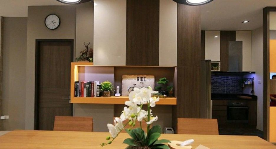 For sale 5 bedrooms house in Din Daeng, Bangkok