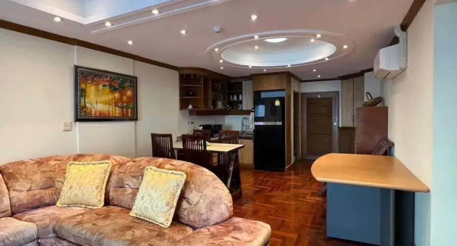 For rent 2 bedrooms condo in Bang Lamung, Chonburi