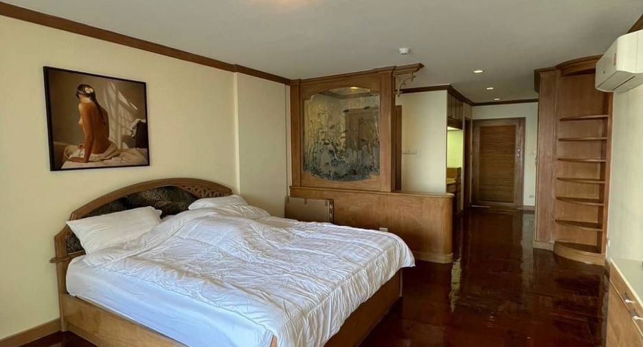 For rent 2 bedrooms condo in Bang Lamung, Chonburi