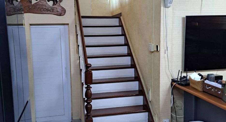 For sale 3 ベッドルーム townhouse in Wang Thonglang, Bangkok