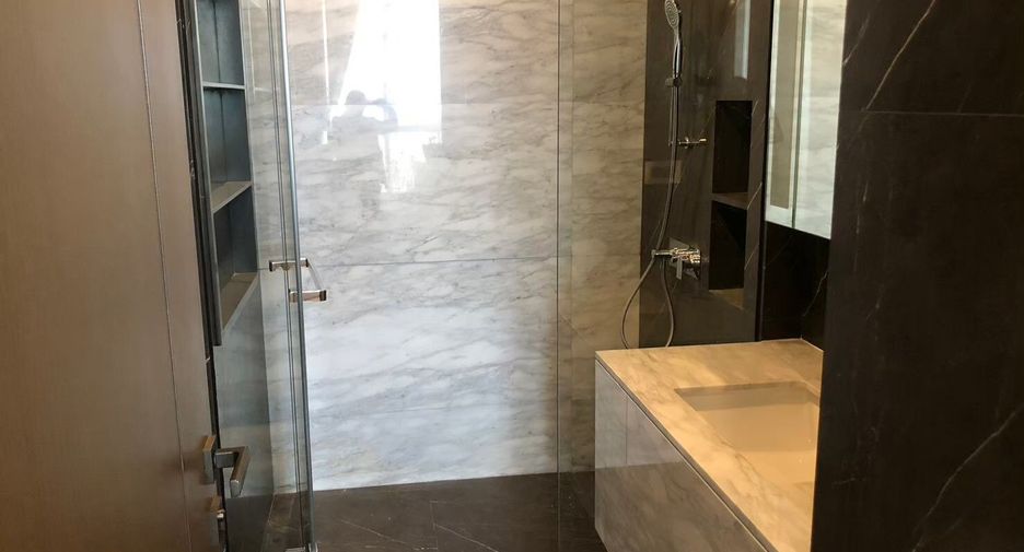 For sale and for rent 2 bedrooms condo in Watthana, Bangkok