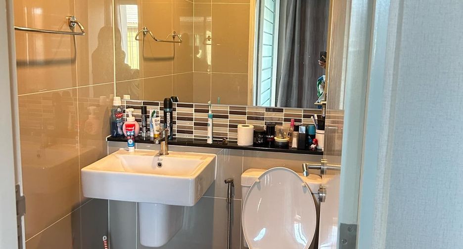 Haus zur Miete mit 3 Zimmer in Mueang Phuket, Phuket