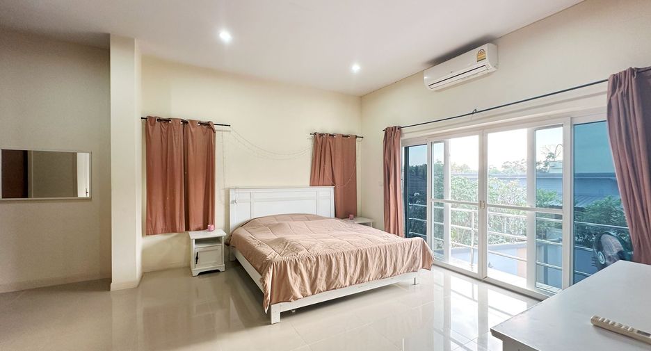 For sale 4 bedrooms house in Bang Lamung, Chonburi