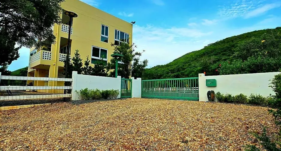 For sale 2 bedrooms house in Mueang Prachuap Khiri Khan, Prachuap Khiri Khan