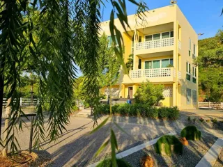 For sale 2 bedrooms house in Mueang Prachuap Khiri Khan, Prachuap Khiri Khan