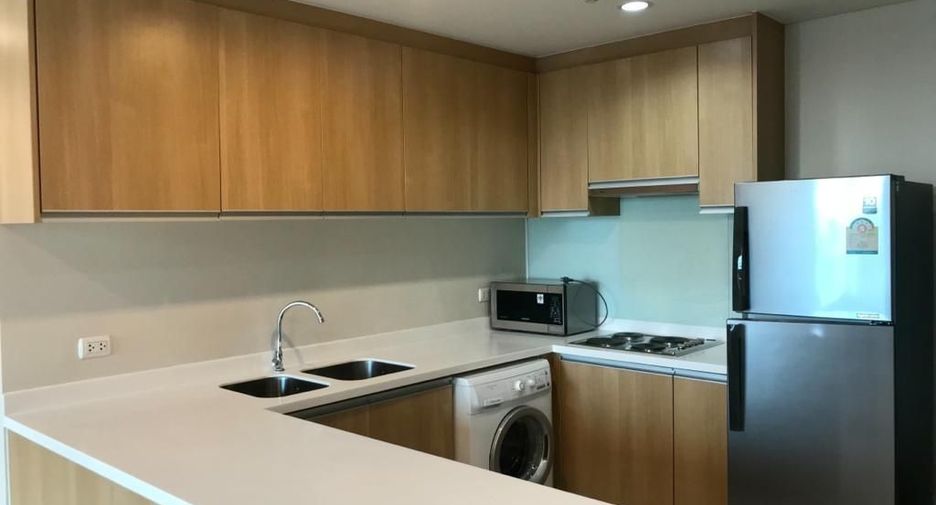 For rent 2 bedrooms condo in Watthana, Bangkok