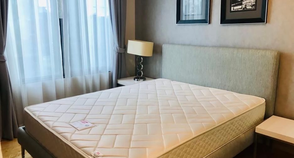 For rent 2 bedrooms condo in Watthana, Bangkok