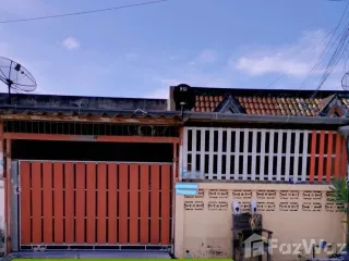 出售 2 卧室 联排别墅 在 Si Racha, Chon Buri