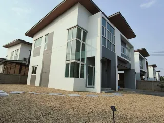 For sale 4 bedrooms house in Phra Nakhon Si Ayutthaya, Phra Nakhon Si Ayutthaya