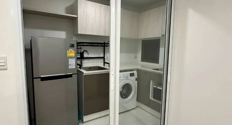À vendre 2 chambres condo à Phra Khanong, Bangkok