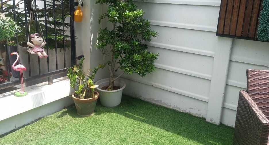 Haus zum Kauf mit 3 Zimmer in Khlong Toei, Bangkok
