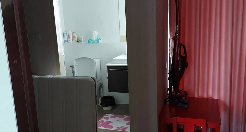 Haus zum Kauf mit 3 Zimmer in Khlong Toei, Bangkok