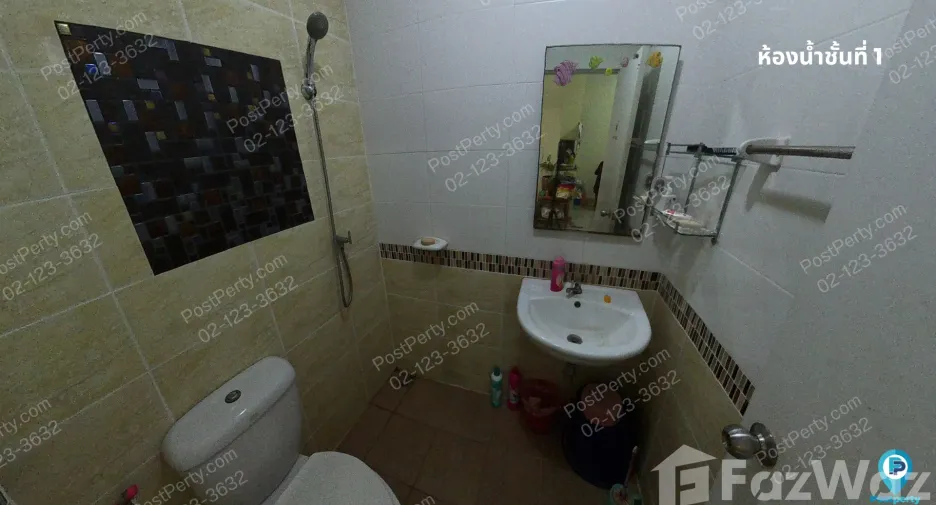 Reihenhaus zum Kauf mit 3 Zimmer in Mueang Nakhon Pathom, Nakhon Pathom