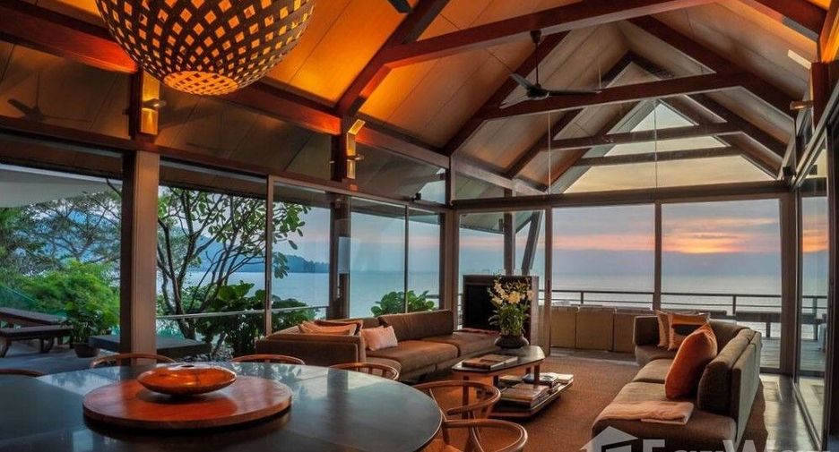 For rent 5 bedrooms villa in Thalang, Phuket
