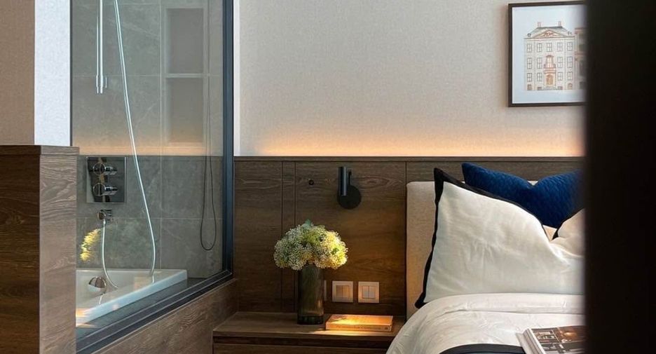 For sale 2 bedrooms condo in Pathum Wan, Bangkok