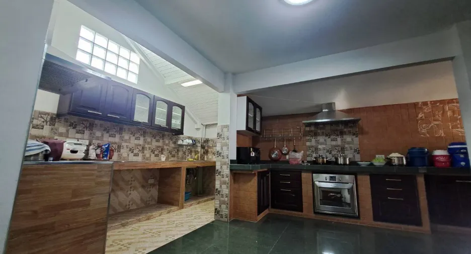 For rent 4 bedrooms house in Bang Lamung, Chonburi