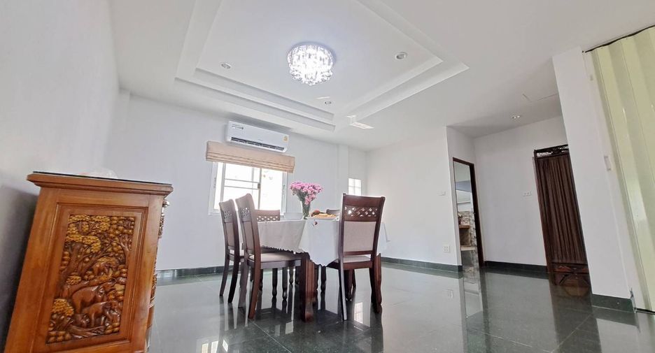 For rent 4 bedrooms house in Bang Lamung, Chonburi