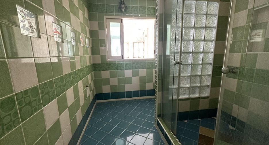 出售 6 卧室 商业空间 在 Bang Lamung, Chon Buri