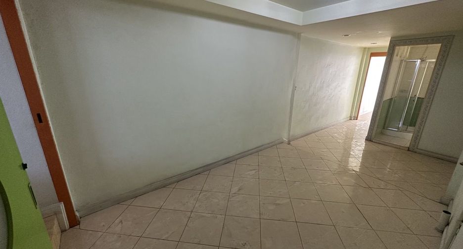 出售 6 卧室 商业空间 在 Bang Lamung, Chon Buri