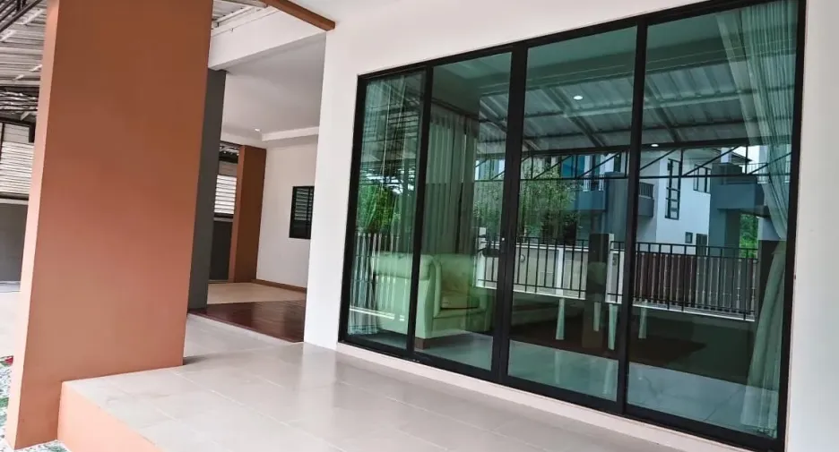 Haus zur Miete mit 4 Zimmer in Sattahip, Chonburi