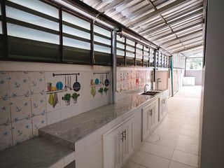 For rent 4 bedrooms house in Bang Saray, Pattaya