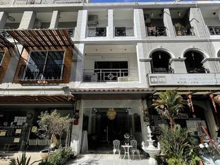 出售 3 卧室 商业空间 在 Bang Lamung, Chon Buri