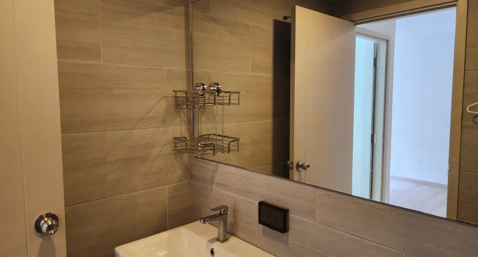 For sale 1 bed condo in Mueang Rayong, Rayong