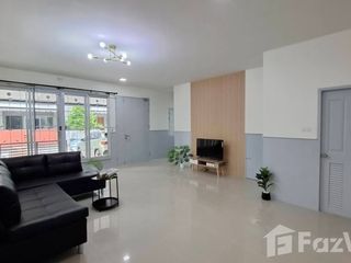 For sale 3 bedrooms house in Bang Khun Thian, Bangkok