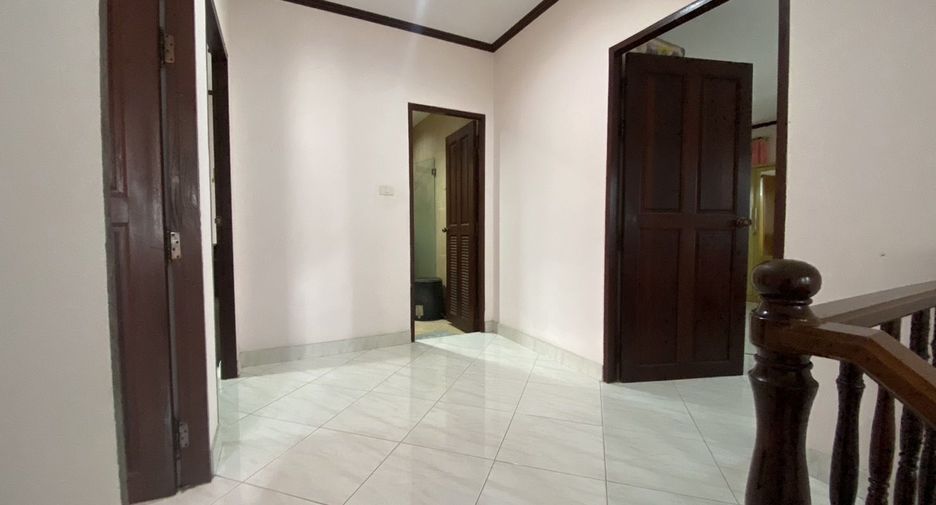 For sale 3 bedrooms house in Bang Lamung, Chonburi