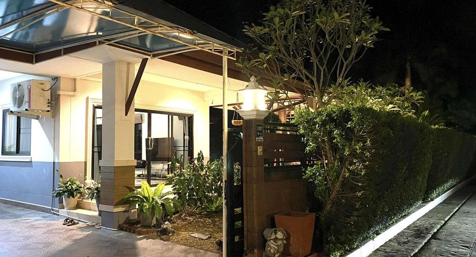 For rent 3 bedrooms villa in Bang Lamung, Chonburi