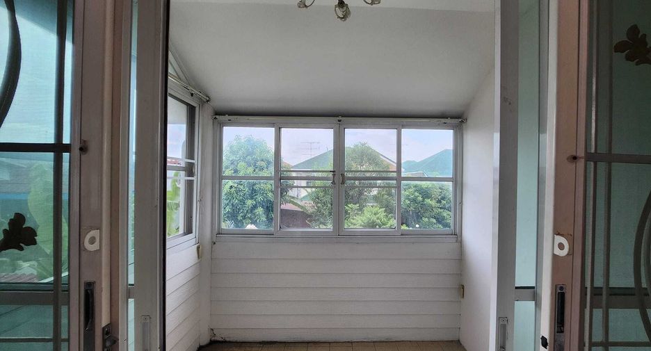 For rent 3 bedrooms house in Bang Bon, Bangkok