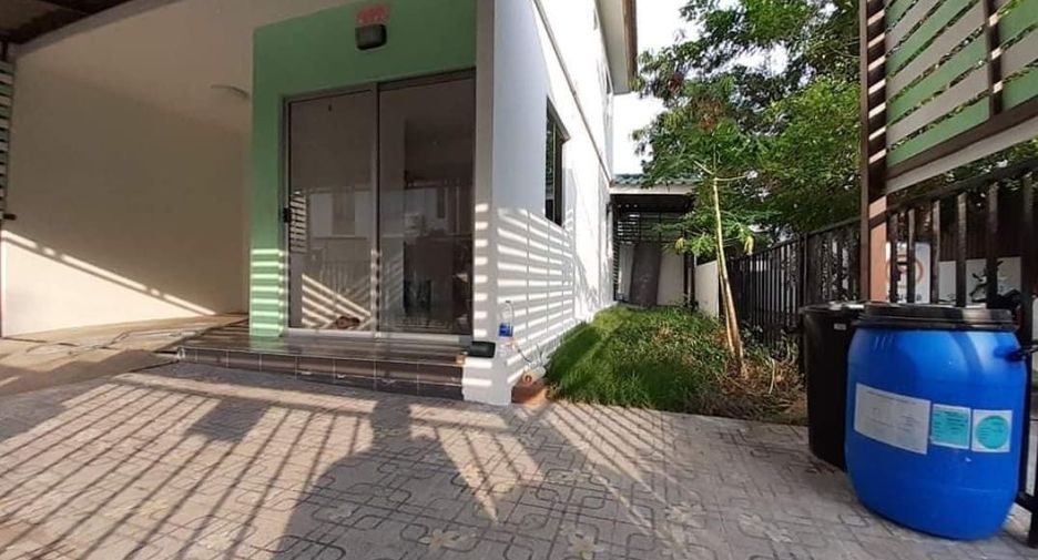 For sale 3 bedrooms townhouse in Phra Samut Chedi, Samut Prakan