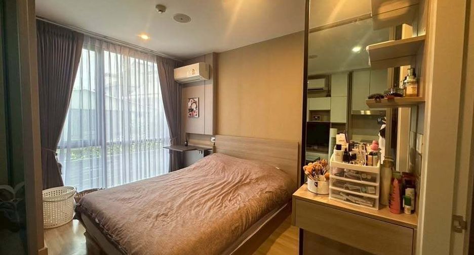 For sale 1 bed condo in Phra Khanong, Bangkok