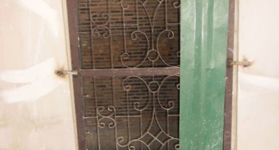 Reihenhaus zum Kauf mit 15 Zimmer in Bang Lamung, Chonburi