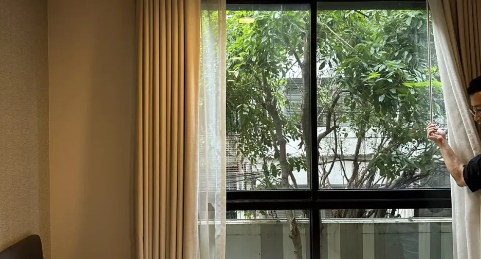 For sale 3 bedrooms condo in Khlong Toei, Bangkok
