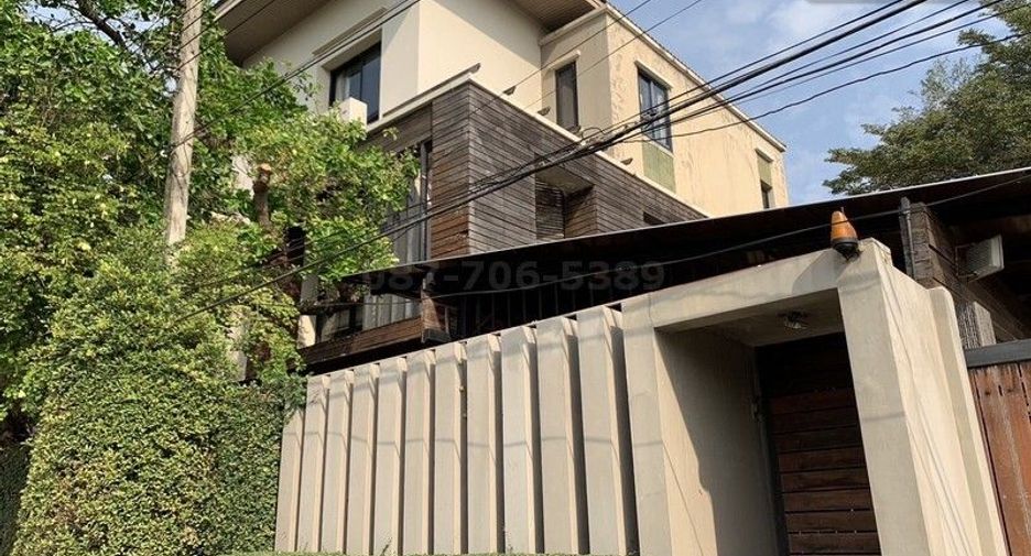 Casa en venta de 3 habitaciones en Bang Khen, Bangkok