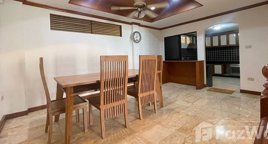 À vendre 4 chambres maison à Bang Kapi, Bangkok