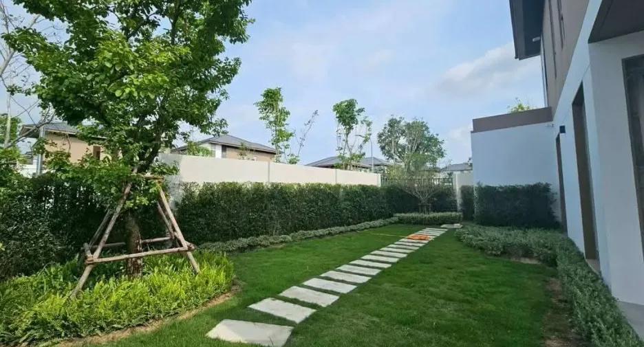 For sale and for rent 4 bedrooms house in Bang Lamung, Chonburi