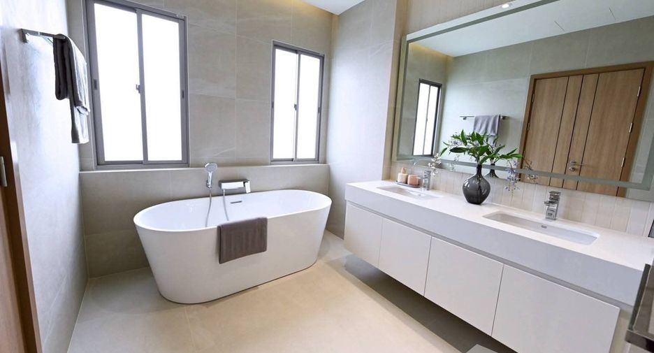 For sale そして for rent 4 ベッドルーム house in Bang Lamung, Chonburi