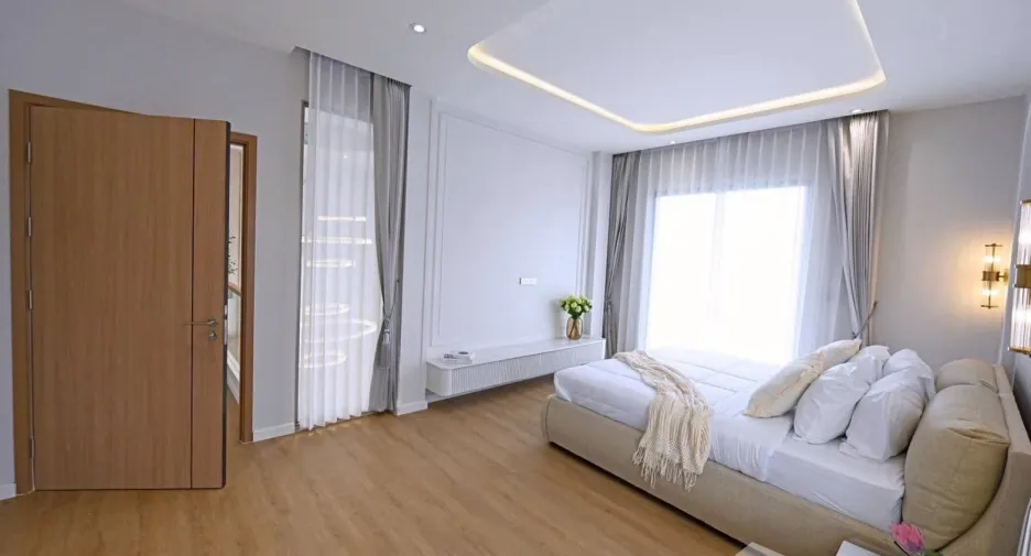 For sale and for rent 4 bedrooms house in Bang Lamung, Chonburi