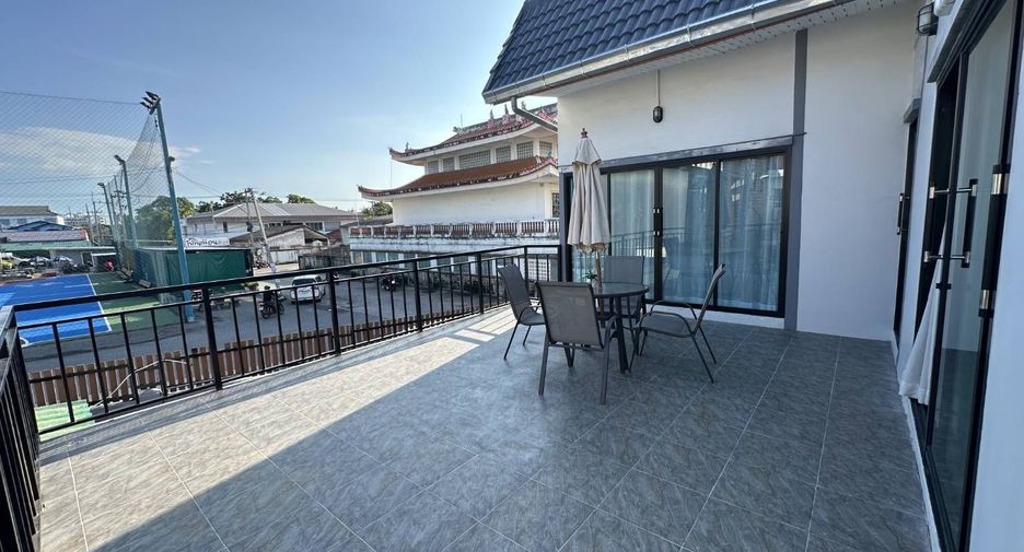 For rent 4 bedrooms villa in Bang Lamung, Chonburi