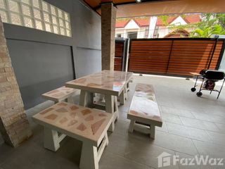 For rent 4 bedrooms villa in Bang Lamung, Chonburi