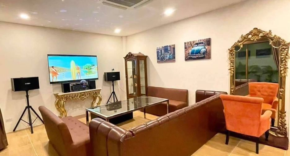 For sale 6 ベッドルーム villa in Bang Lamung, Chonburi