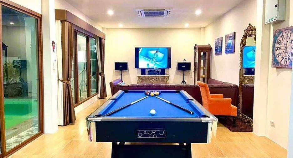 For sale 6 ベッドルーム villa in Bang Lamung, Chonburi