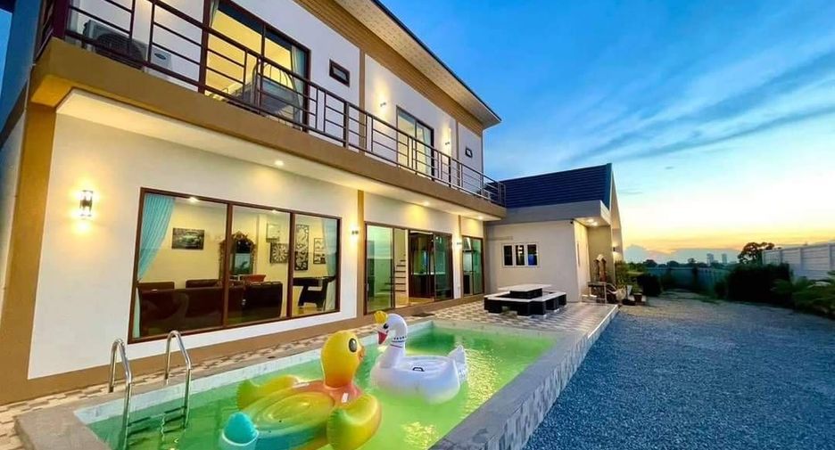 For sale 6 ベッドルーム villa in Bang Lamung, Chonburi