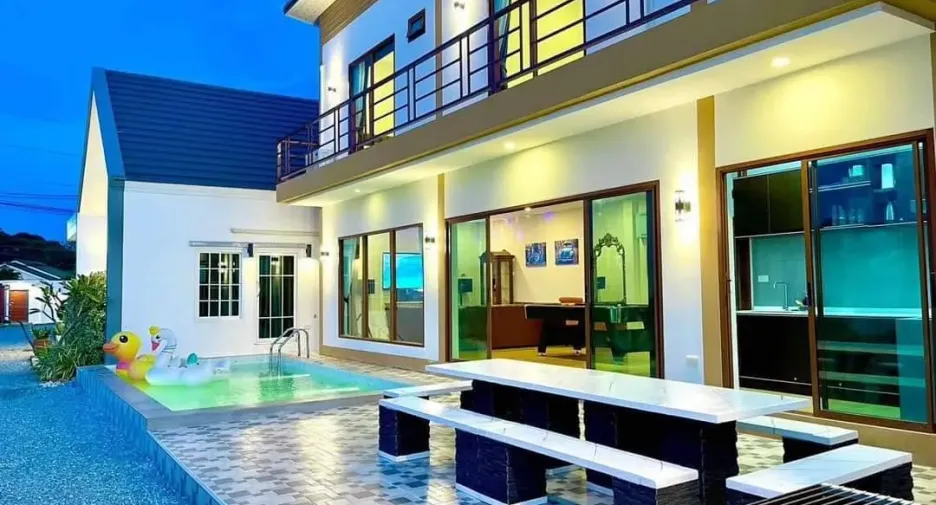 For sale 6 bedrooms villa in Bang Lamung, Chonburi