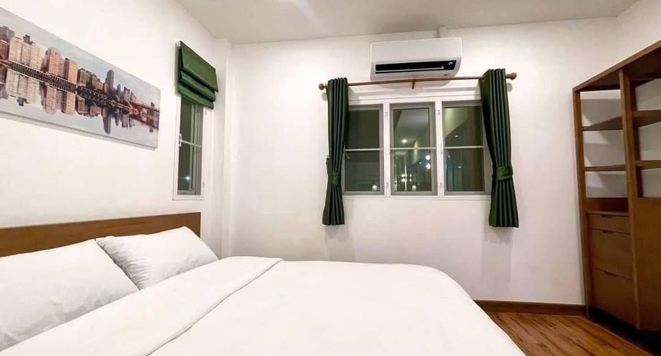 For sale 6 ベッドルーム villa in Bang Lamung, Chonburi