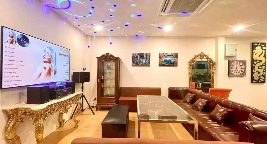 For sale 6 ベッドルーム villa in Bang Lamung, Chonburi